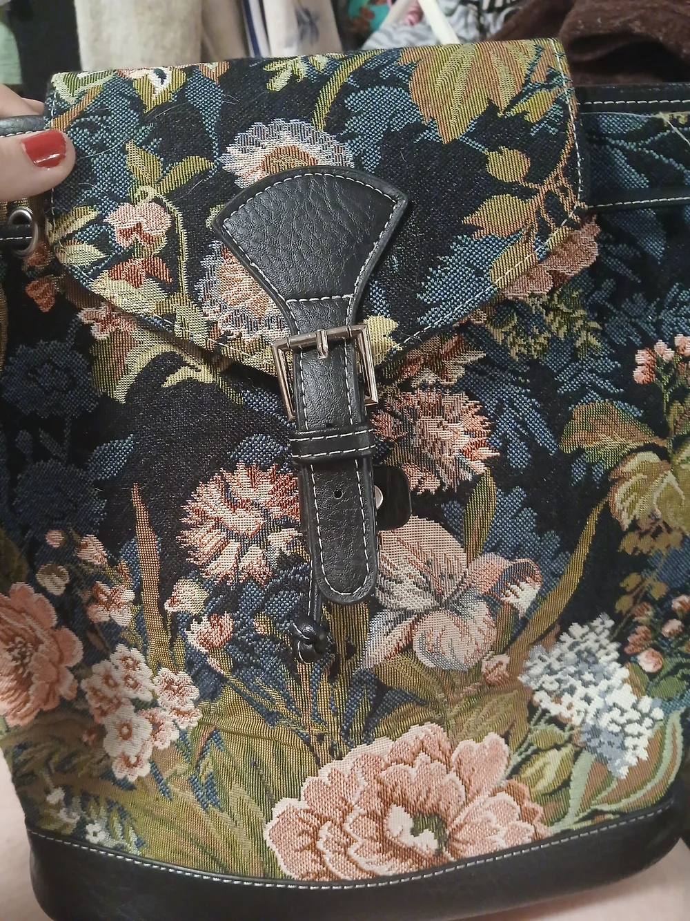 Source Unknown Black Multicolor Floral Tapestry Backpack with Buckle